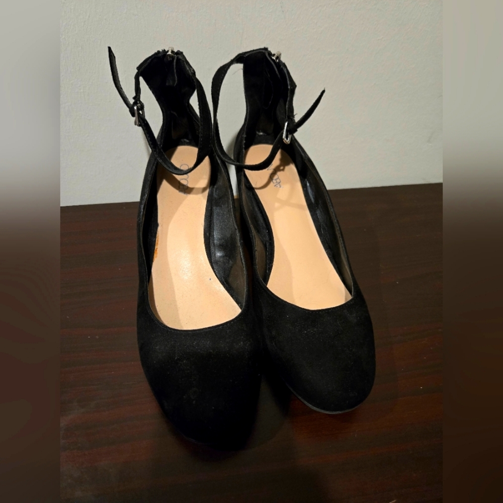 Abound Ankle strap Heels size 9